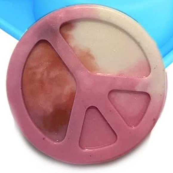 NWOT Set of 3 Love Me Rose Love Peace Heart Silicone Soap Cake Molds Set - Picture 9 of 10